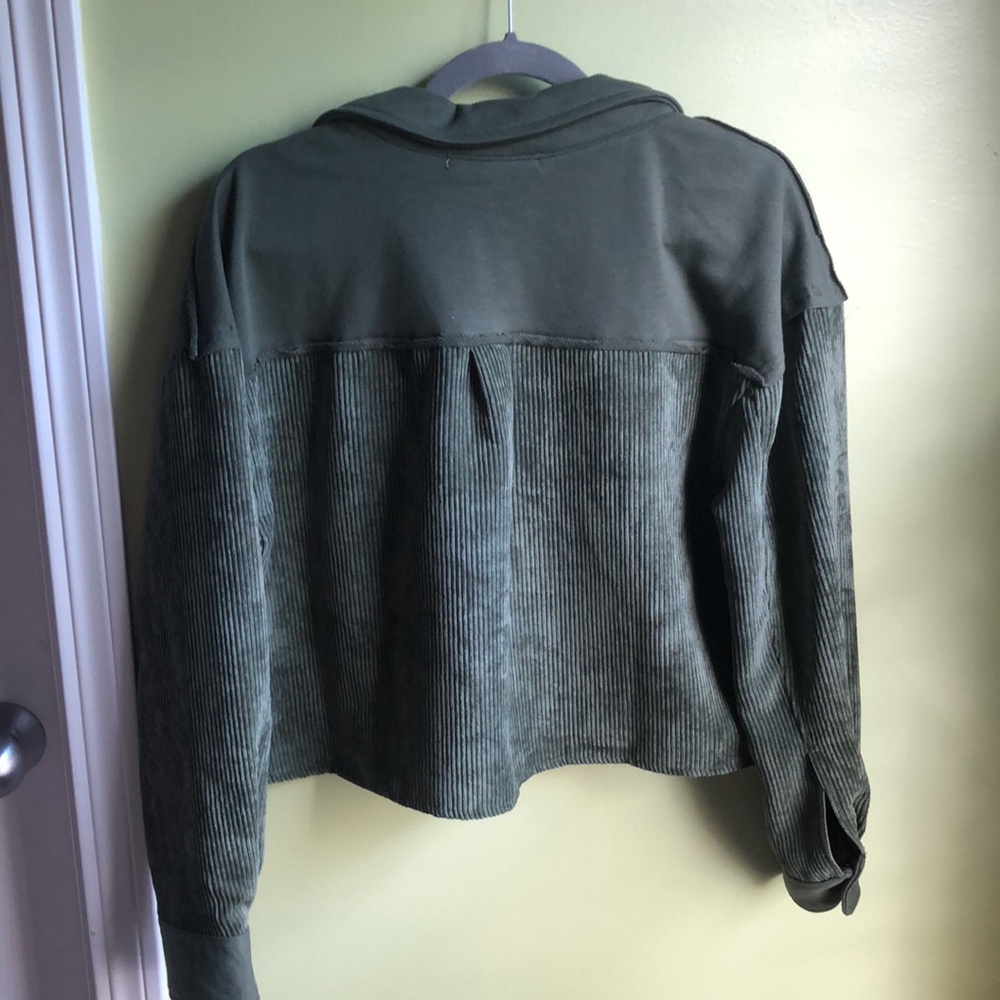 Cropped jacket - Picture 4 of 4